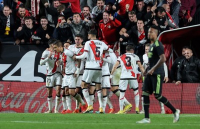 ލީގުގައި ރެއާލްގެ ފުރަތަމަ ބައްޔާ އެކު ބާސާ އެއް ވަނަ އަށް