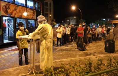 ފުރުވާލާ ބަންގްލަދޭޝް މީހުން ހުޅުމާލެއަށް ގެންގޮސްފި