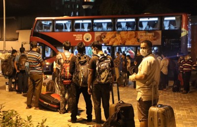 ފުރުވާލާ ބަންގްލަދޭޝް މީހުން ހުޅުމާލެއަށް ގެންގޮސްފި