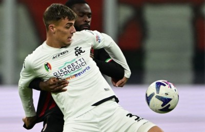 މަލްޑިނީ މިލާން ކޮޅަށް ލަނޑު ޖެހި ނަމަވެސް ޖިރޫ އެ ޓީމު ސަލާމަތްކޮށްދީފި