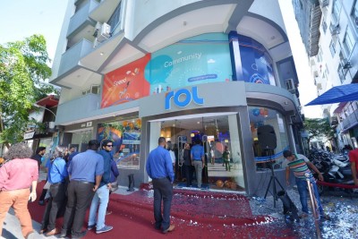 ސަބްމެރިން ކޭބަލް ބުރިވެ، ރާއްޖެ އޮންލައިންގެ އިންޓަނެޓު ހިދުމަތަށް ބުރޫ އަރައިފި