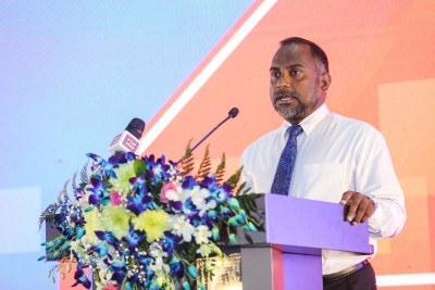 ގައުމީ ލޯބި އޮންނަ ނަމަ އިސްތިއުމާރީ ބާރުތަކަށް ގައުމަކާ ނުކުޅެވޭނެ: ޒިޔާދު