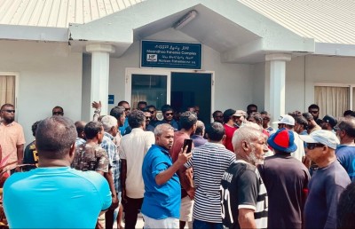 ފައިސާ ނުލިބެނީސް މުޒާހަރާ ނުހުއްޓާނަން: މަސްވެރިން