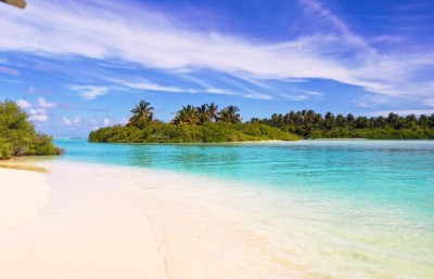 ކިނބިދު އަށް ދިރާގު ފައިބަ އިންޓަނެޓުގެ ހިދުމަތް ފަށައިފި