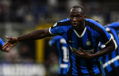 ލުކާކޫ ރާއްޖެ އަންނަން ބޭނުން، މައްސަލައަކީ ލޯބިވެރިޔެއް ނެތުން