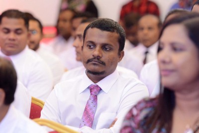 ފަޒާދަކީ އަދިވެސް މަޖިލީހުގެ މެމްބަރެއް: އީސީ
