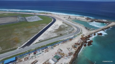ގަވާއިދާ ހިލާފަށް ހުޅުމާލެ ހައިވޭގައި ދުއްވި ސައިކަލެއް އެކްސިޑެންޓް ވެއްޖެ