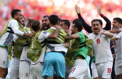 އިރާނަށް އުންމީދު، ފުރަތަމަ ރަތްކާޑް ވޭލްސްގެ ކީޕަރަށް