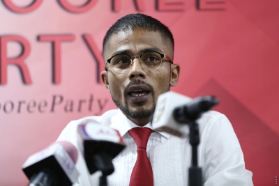 ބުރަކަށްޓަށް ވަޅިން ހަމަލާ ދިނީ އަދީބު ފައިސާ ދީގެން ކަމަށް އަލްހާން ތުހުމަތުކޮށްފި