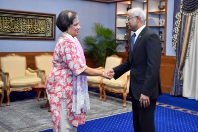 ރައީސް ސޯލިހުއާއި ޗަންދްރިކާ ބައްދަލުކުރައްވައިފި