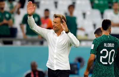 މިއީ ސައުދީ ފުޓްބޯޅައިގެ ތާރީހު އާކުރަން ޖެހޭ ވަގުތު: ކޯޗު