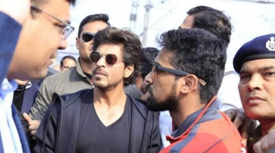 ޝާހްރުކް އޮޑިއްޝާއަށް ހިނގައްޖެ ނަމަ ކަޅުކުލަ އުކައި ދެކޮޅު ހަދާނެކަމަށް އިންޒާރު ދީފި