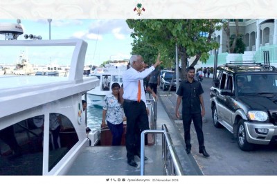ދޫނިދޫ ޖަލުގެ ހާލަތު ރައީސް ބައްލަވާލައްވައިފި
