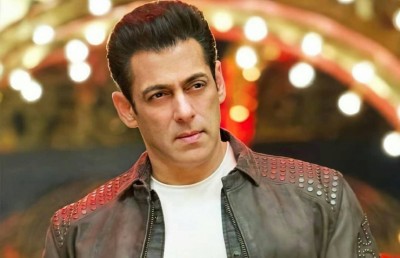 ސަލްމާން ޚާން ލޯބީގެ ފިލްމަކަށް ސްކްރީންޕްލޭއެއް ލިޔަނީ