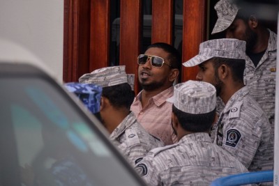 މަހުލޫފްގެ މައްޗަށް ހުކުމް ކުރުން މާދަމާ!