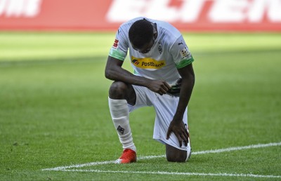 ފްލޮއިޑަށް އިންސާފު ހޯދައިދޭން ކުޅިވަރު ތަރިން ގޮވާލައިފި