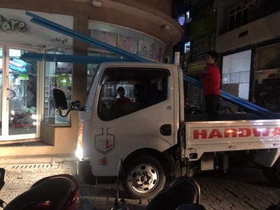 ދެ ބިދޭސީއަކަށް ހަމަލާދީ، ޕިކަޕަކަށް ގެއްލުންދީފި