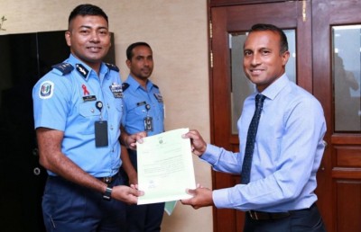 އެމްސީ ހަމީދަށް އެސިސްޓަންޓް ކޮމިޝަނަރުކަމާ އެކު އިންޓެލިޖެންސްގެ ވެރިޔާކަން ދީފި