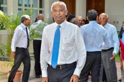 ތިން ގައުމަކަށް އައްޔަނު ކުރާ ސަފީރުންނަށް ރުހުން ހޯދަން މަޖިލީހަށް