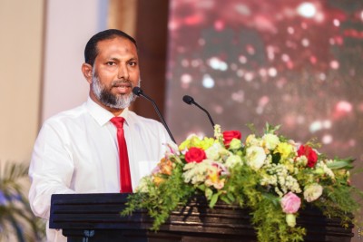 ދަރުމަވެރިން ކުރިއެރުވުމަކީ ސަރުކާރުގެ އަމާޒެއް: ހޯމް މިނިސްޓަރު