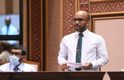 ބަޖެޓްގެ މައްސަލާގައި އަމީރާ ދެކޮޅަށް ހުށަހެޅި މައްސަލަ ސުޕްރީމް ކޯޓުން ބަލައެއް ނުގަތް