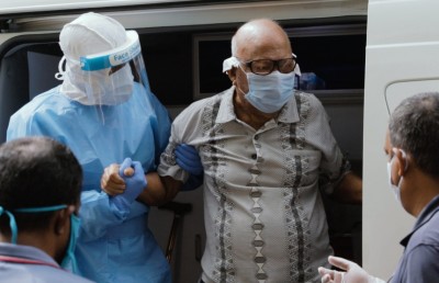 92 އަހަރުގައި ކޮވިޑުން ސަލާމަތްވެ ސަރުދާރު ދޮންމަނިކު އަނބުރާ ގެއަށް