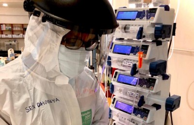 ދުންޔާގެ ހުރިހާ ވަގުތެއް ކޮވިޑްގެ ބަލި މީހުންނާ އެކު