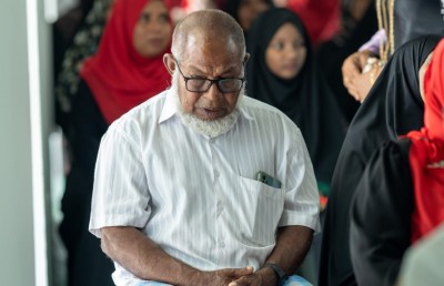 ސުނާމީގެ ހަނދާންތަކުގެ ތެރޭގައި އިމްރާނަށް ރޮވިއްޖެ