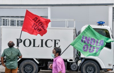 އިންޑިއާ އެމްބަސީގައި ހުޅު ޖަހަން ގޮވި މައްސަލަ ބަލަން ޕާޓީތަކުން ގޮވާލައިފި