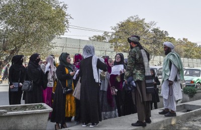 އެހީ ދޭ ޖަމާއަތްތަކުގައި އަންހެނުން މަސައްކަތް ކުރުން މަނާ