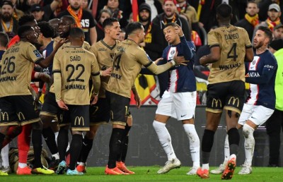 މެސީ އާއި ނޭމާ ނެތި ޕީއެސްޖީ އާ އަހަރު ފެށީ ދެރަކޮށް