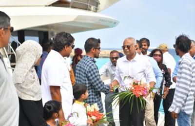ރައީސް ޕްރައިމަރީ ކެމްޕެއިިނަށް ރ. އަތޮޅަށް