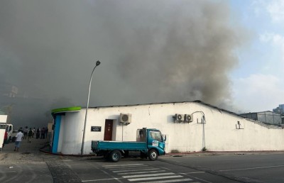 ނީލަން ފިހާރަ އަނދައި ހުލިވެއްޖެ