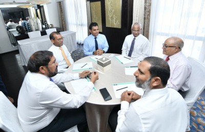 ކޯލިޝަން ނުހިފެހެއްޓޭ ރައީސަކަށް ވެރިކަން ކުރަން ފަސޭހައެއް ނުވާނެ: އިމްރާން