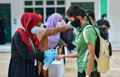 ދަރިވަރުން އުފަލުން، އެކަމަކު ނިއު ނޯމަލް އުނދަގޫ!