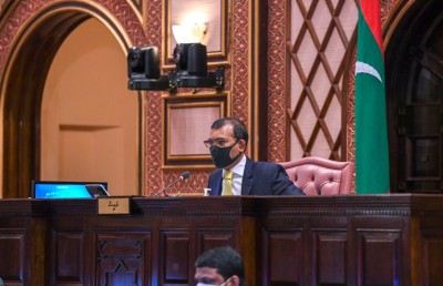 ޖިންސީ ގޯނާގެ ތުހުމަތުވާ ދެ މީހުން ދޫކޮށްލީ މެމްބަރެއްގެ ނުފޫޒަކުން ނޫން: ނަޝީދު