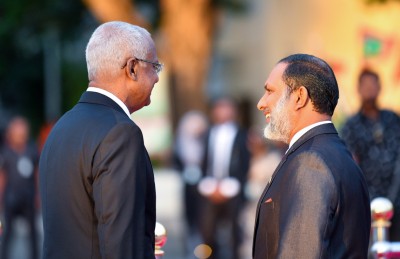ކޯލިޝަން ނުހިފެހެއްޓޭ ރައީސަކަށް ވެރިކަން ކުރަން ފަސޭހައެއް ނުވާނެ: އިމްރާން