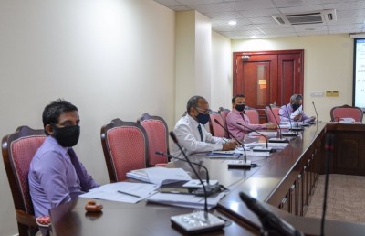 މޯކޮމް މައްސަލައިގެ ރިޕޯޓްތައް މަޖިލީހަށް ދޭން އަންގަން ފާސްކޮށްފި