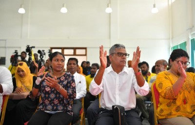 ނަޝީދުގެ ޓެކްސީ ސިޔާސަތާ ރައީސް ދެކޮޅު، ވިދާޅުވީ ސަރުކާރުން ޓެކްސީ ދޭނެ ކަމަށް