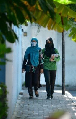 ދަރިވަރުން އުފަލުން، އެކަމަކު ނިއު ނޯމަލް އުނދަގޫ!