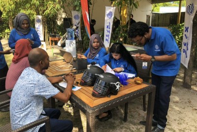 ހިލޭ ހެލްމެޓް ލިބޭ ރޯޑްޝޯ ސޮލަރެލްއިން ފަށައިފި