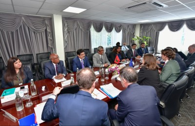 ރާއްޖޭން އީޔޫ އަށް އަދި އެތެރެއެއް ނުވެވޭނެ، އެއީ ބްލެކްލިސްޓް ކުރުމެއް ނޫން: އީޔޫ