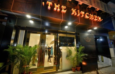 ފިހާރަތަކާއި ކެފޭތައް ހުޅުވޭނީ ރޭގަނޑު 10 އާ ހަމައަށް