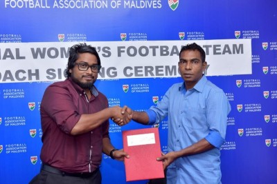 ޓީސީގެ އާ ކޯޗަކަށް އާތީ ހަމަޖައްސައިފި