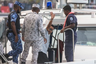 ކުރީގެ ރައީސް ޔާމީން އަނބުރާ ޖަލަށް ގެންގޮސްފި