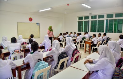 ދަރިވަރުންގެ އަހުލާގުގެ ބޮޑު މައްސަލައެއް، ބޮޑު ކަންބޮޑުވުމެއް!