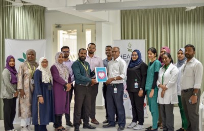 ޓްރީ ޓޮޕުން ހުރަވީ ސްކޫލް ދަރިވަރުންގެ ހެލްތު ސްކްރީންކޮށްފި