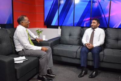 އަމީން އިސްތިއުފާ ދޭން އުޅުމުން މަޑުކުރުމަށް ޔާމީން އެދިވަޑައިގެންނެވި