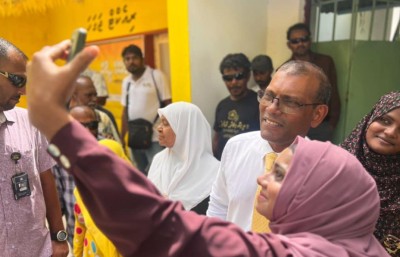 ލަކުނުތަކާއި އަނިޔާތަކާ އެކު ނުކުންނަން ޖެހުނީ ދޫކޮށްލެވެން ނެތިގެން: ނަޝީދު