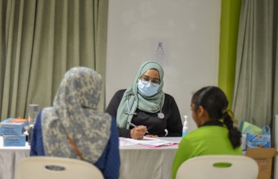 ޓްރީ ޓޮޕުން ހުރަވީ ސްކޫލް ދަރިވަރުންގެ ހެލްތު ސްކްރީންކޮށްފި